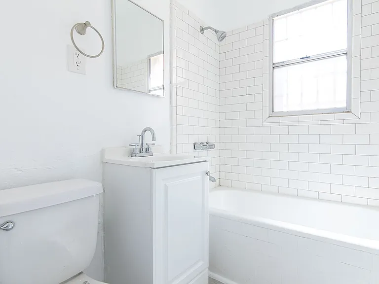 3048 W 12th Street — Photo 38