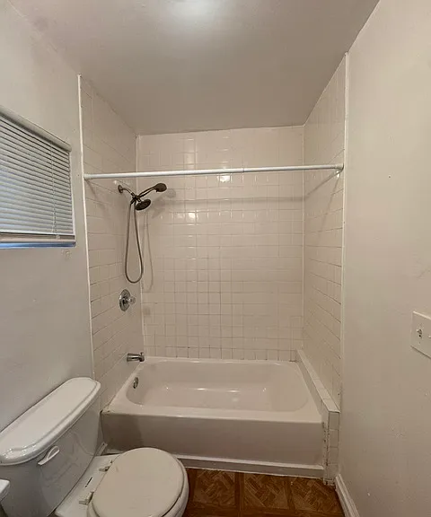 3711 S Western Ave #9 — Photo 8