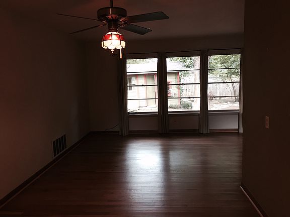 4th image of 507 Meadow Park Dr