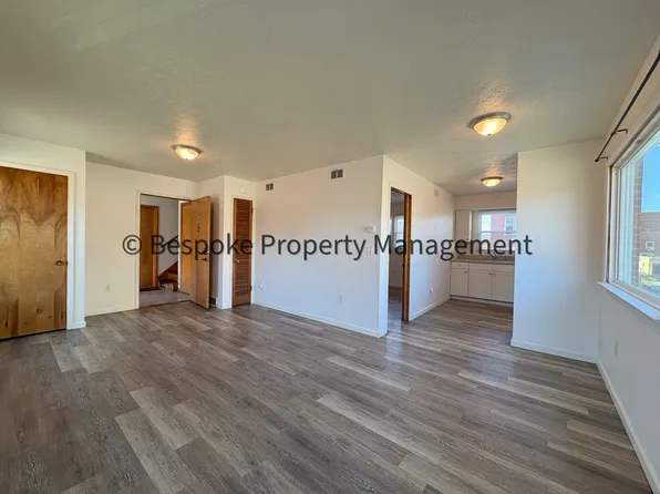 356 Washington Ave #4-1, Clarksburg, WV 26301