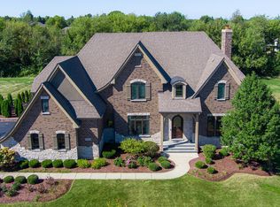 39W384 Longmeadow Ln, Saint Charles, IL 60175
