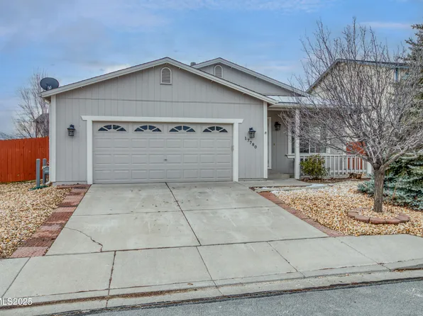 17780 Oakview Ct, Reno, NV 89508