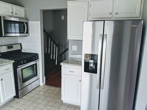 5th image of 1730 Nautilus Ln