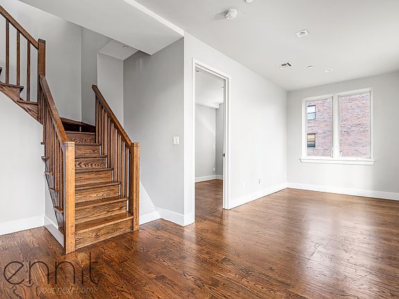 2nd image of 575 Van Buren St APT 3