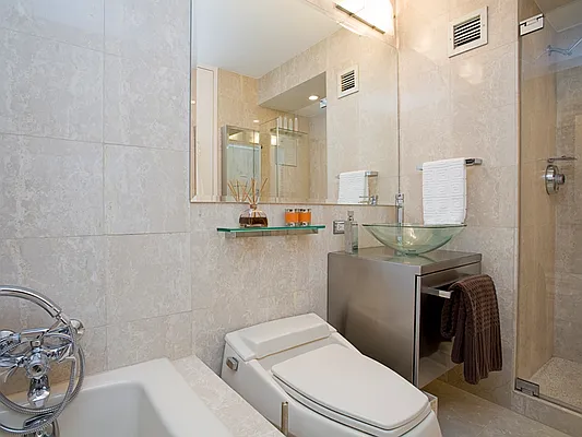 Sold by Sotheby's International Realty | media 1