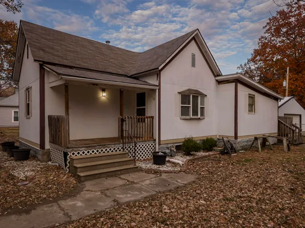 1002 NE Michigan Ave, Topeka, KS 66616