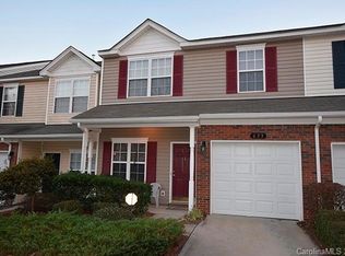 633 Fountain Ct, Fort Mill, SC 29715