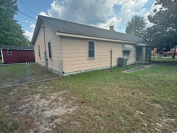 2nd image of 967 Boulevard Rd