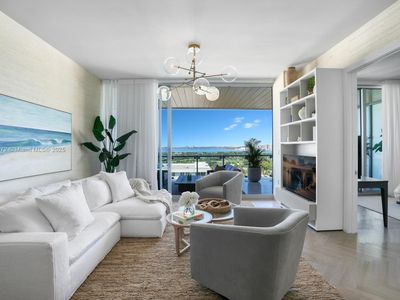 5775 Collins Ave #1705, Miami Beach, FL, 33140