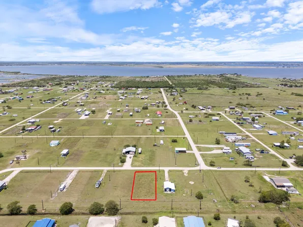 0 Baracuda Dr, Palacios, TX 77465