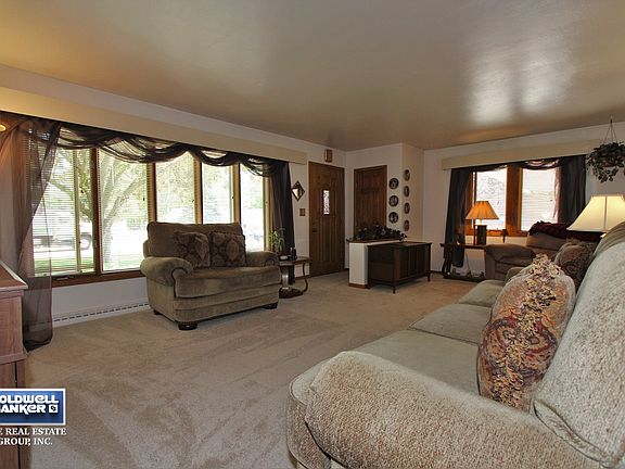 5th image of 1248 Crestwood Dr
