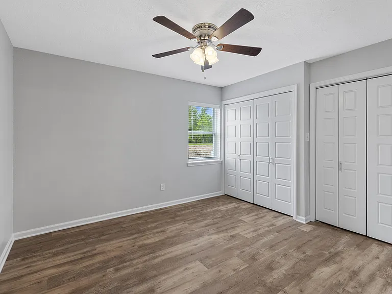 270 Bruce Cir — Photo 24