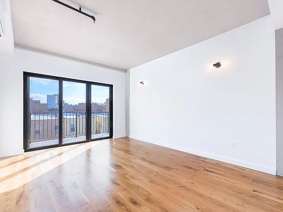 3rd image of 27-21 27th St #1A