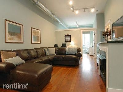1st image of 4751 N Artesian Ave APT 308