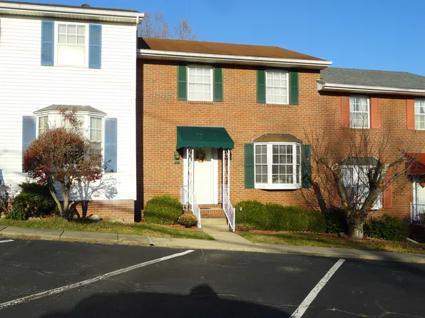 5821 E Pea Ridge Rd APT 3, Huntington, WV 25705