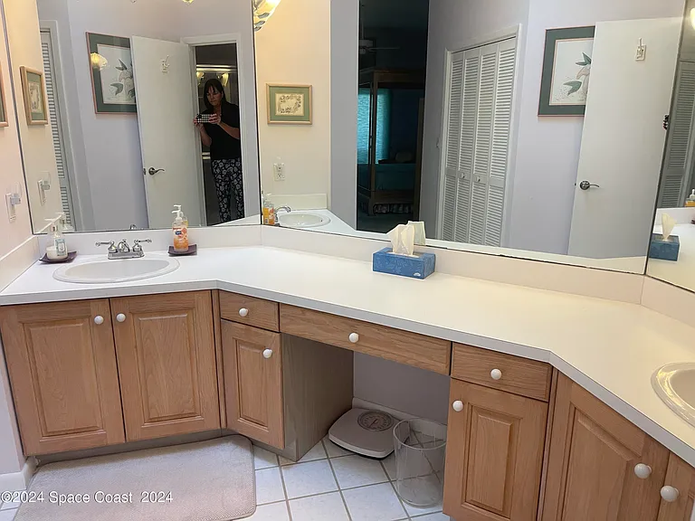 408 La Costa St — Photo 11