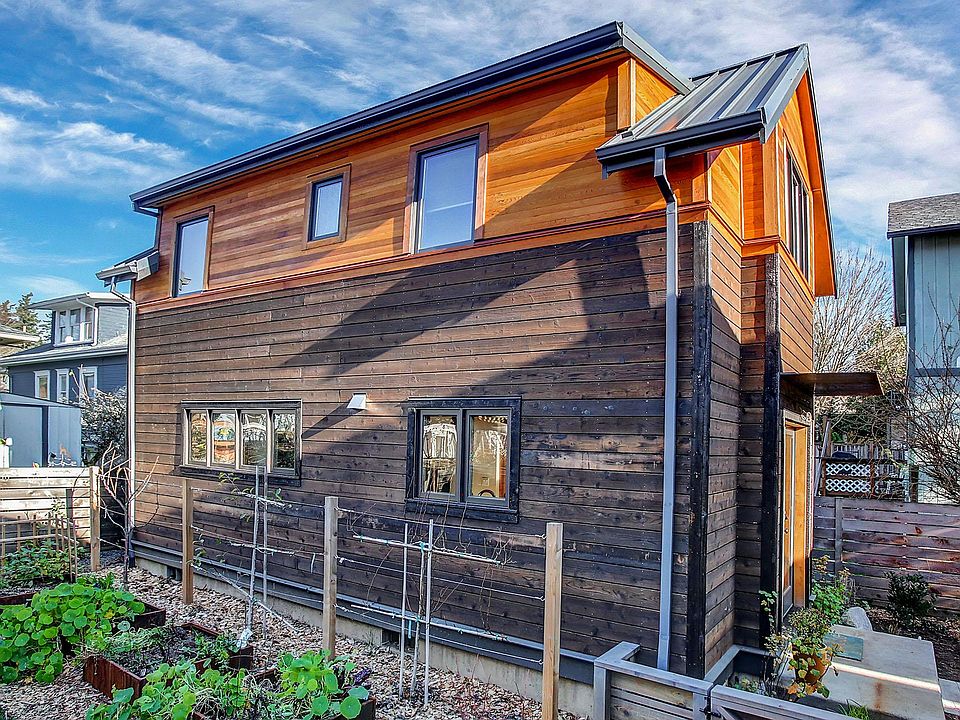 the cottage is fully furnished and ready for short-term rent
