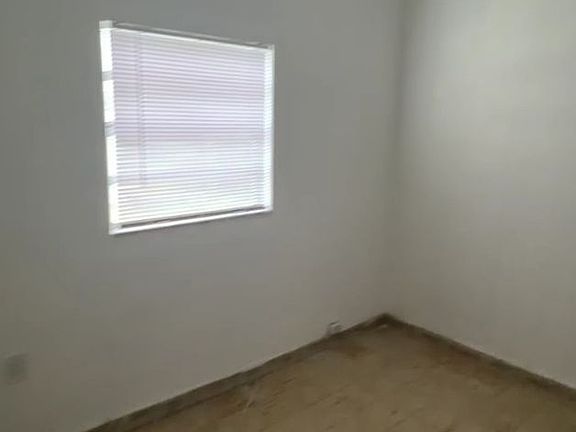 4th image of 2978 NW 28th St Unit 1