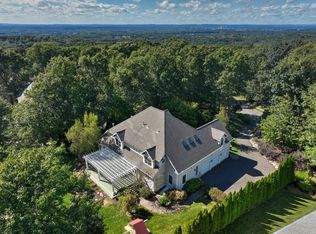 92 Feldspar Rdg, Glastonbury, CT 06033