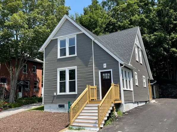 33 Riverview Dr, Gill, MA 01354