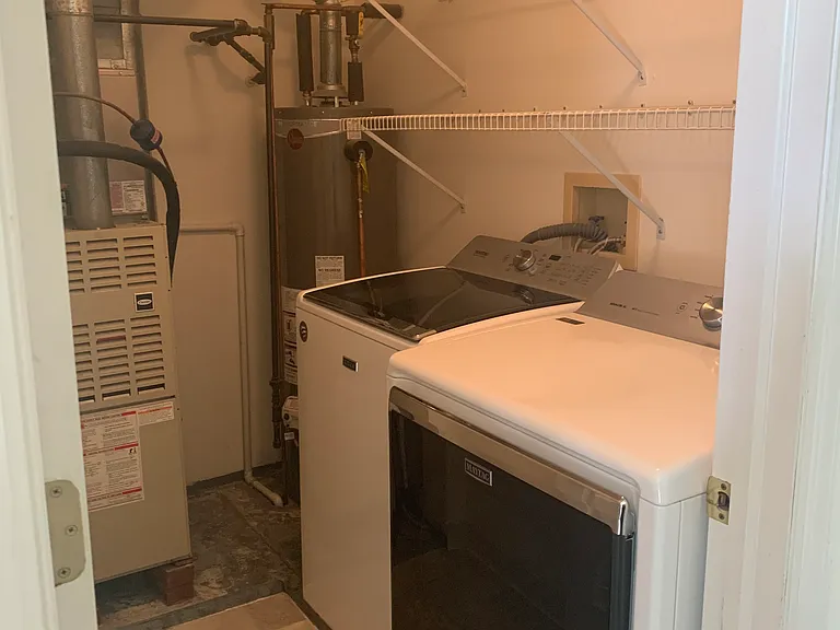 401 Vista Cir #401 — Photo 33