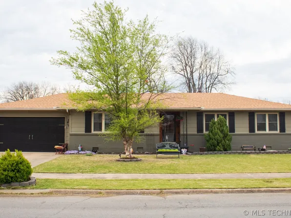 2416 Hilltop Ave, Muskogee, OK 74403