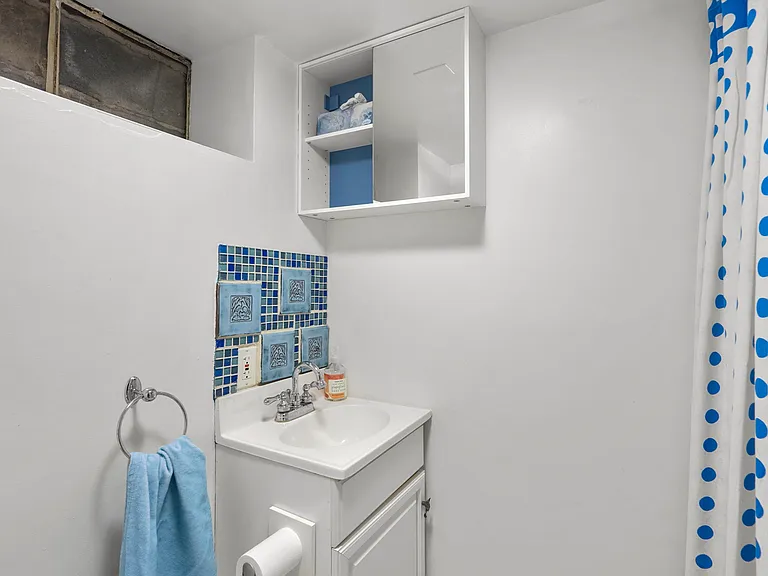 9311 Woodland Dr — Photo 20