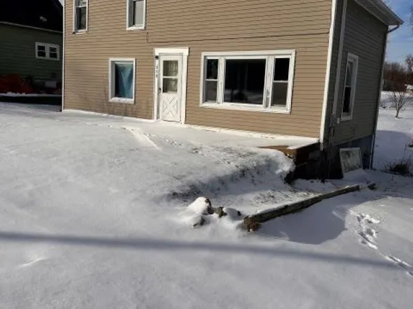 310 Fulton Ave, Saint David, IL 61563