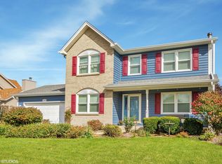 13435 S Round Barn Rd, Plainfield, IL 60585