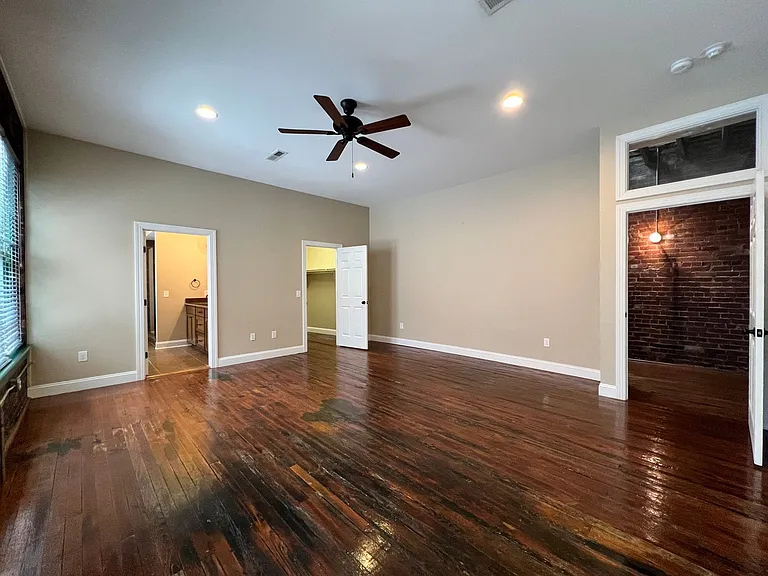 301 Market St SE — Photo 17