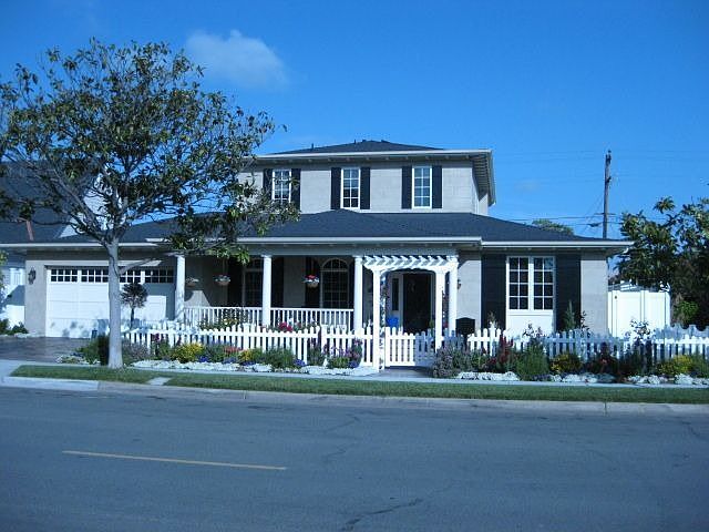 621 Balboa Avenue, Custom Home built 2009