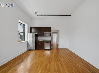 484 Humboldt St APT 201, Brooklyn, NY 11211