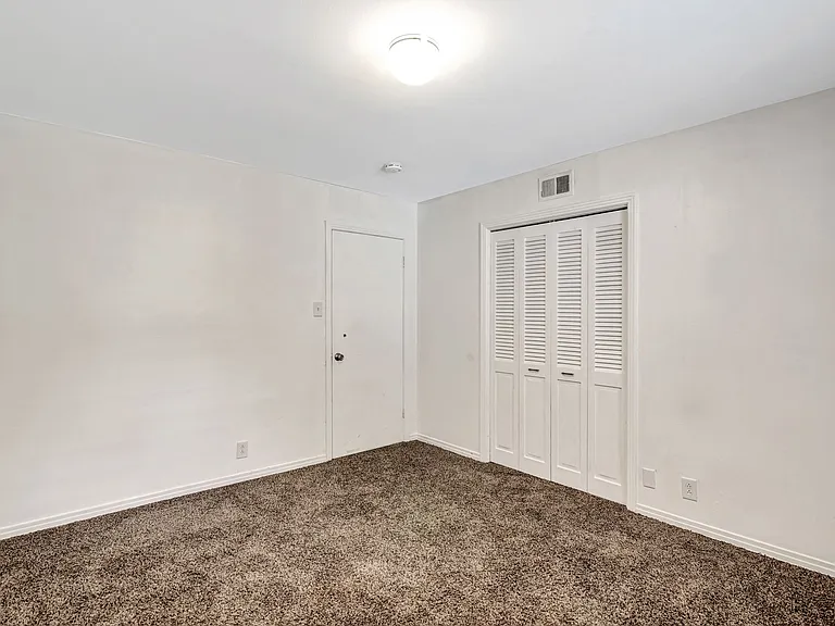 1007 Newberry Dr — Photo 18