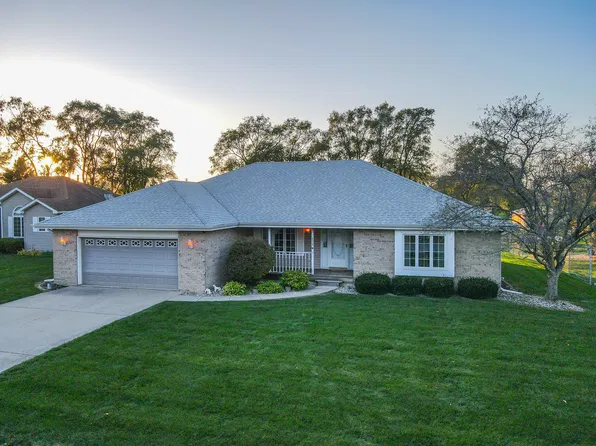 639 N Birch St, Manteno, IL 60950