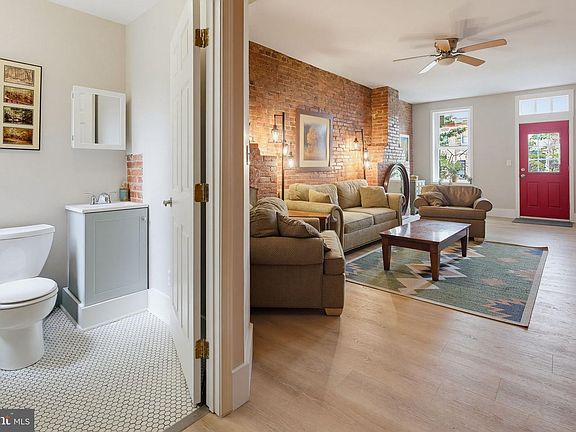 4th image of 2837 Huntingdon Ave