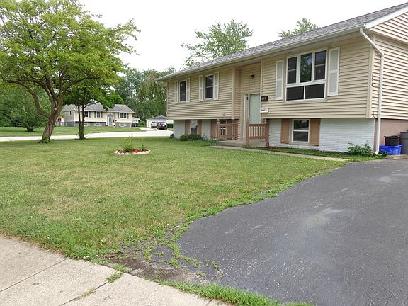 2nd image of 304 E Mulberry Dr