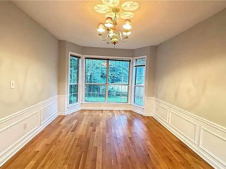 11900 Carriage Park Ln — Photo 3