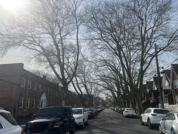 5th image of 109-30 202nd St