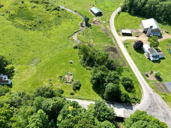 4820 Hamilton Porter Rd, Hamilton, PA 15744