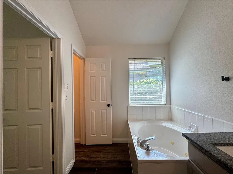 5615 Taylorcrest Dr — Photo 26