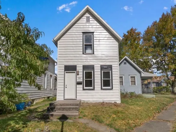 1318 Camp Allen Dr, Fort Wayne, IN 46808