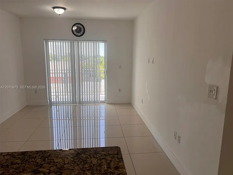 2300 NW 7th St #304 — Photo 2