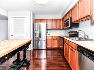 2912 17th St S APT 302, Arlington, VA 22204