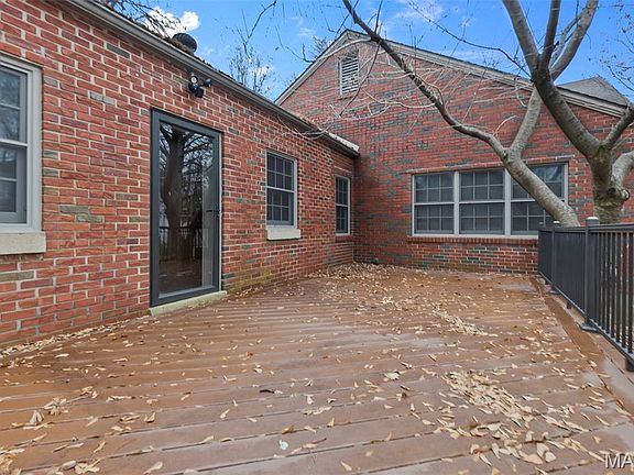 5th image of 311 College Ave