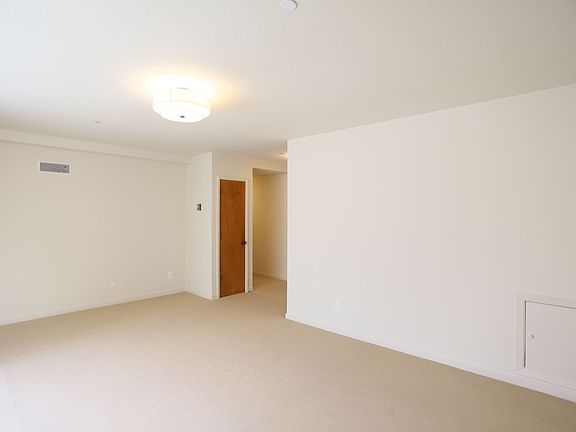 5th image of 1225 Washington St APT 103