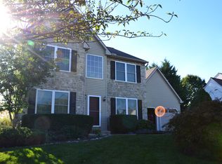 8 Bittersweet Path, Willow Street, PA 17584