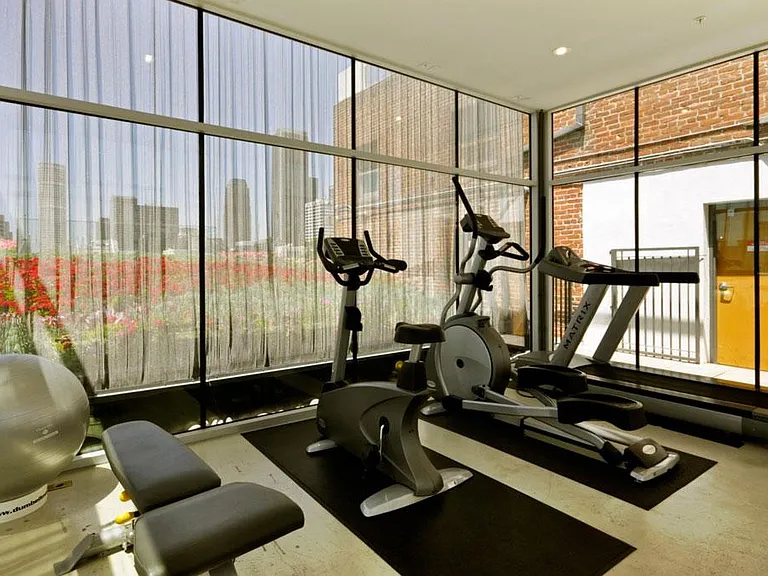 Great Republic Lofts — Photo 12