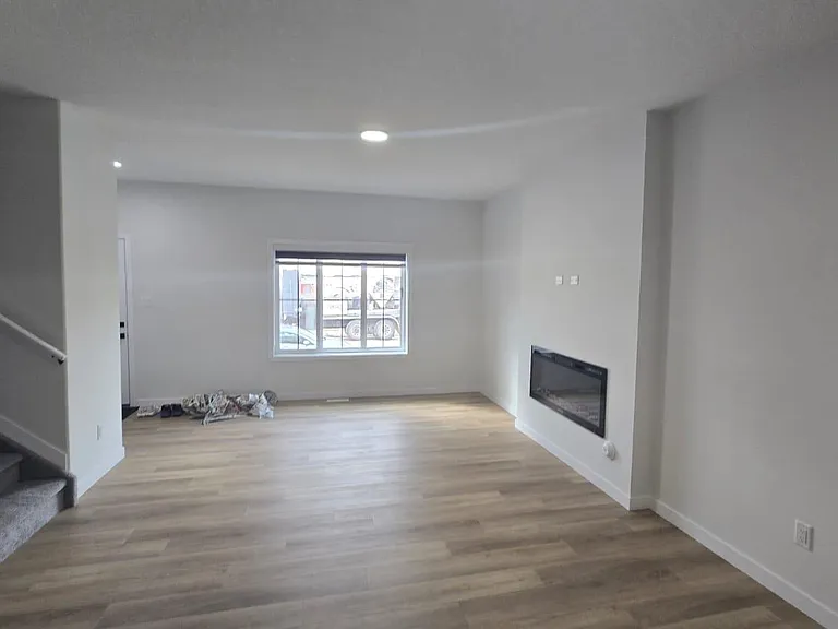 336 Munn Way — Photo 5