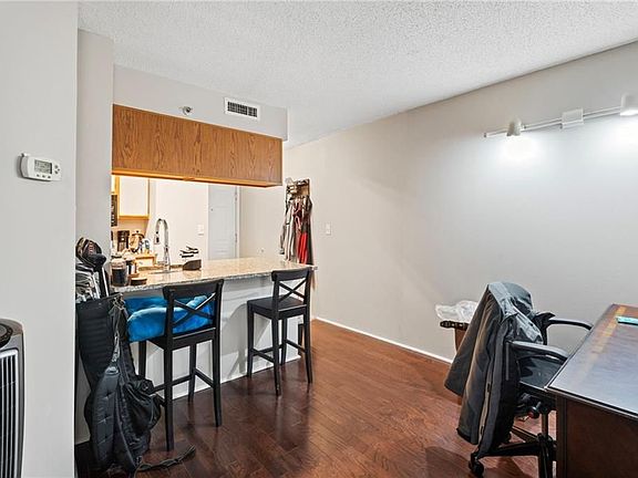 5th image of 795 Hammond Dr APT 505