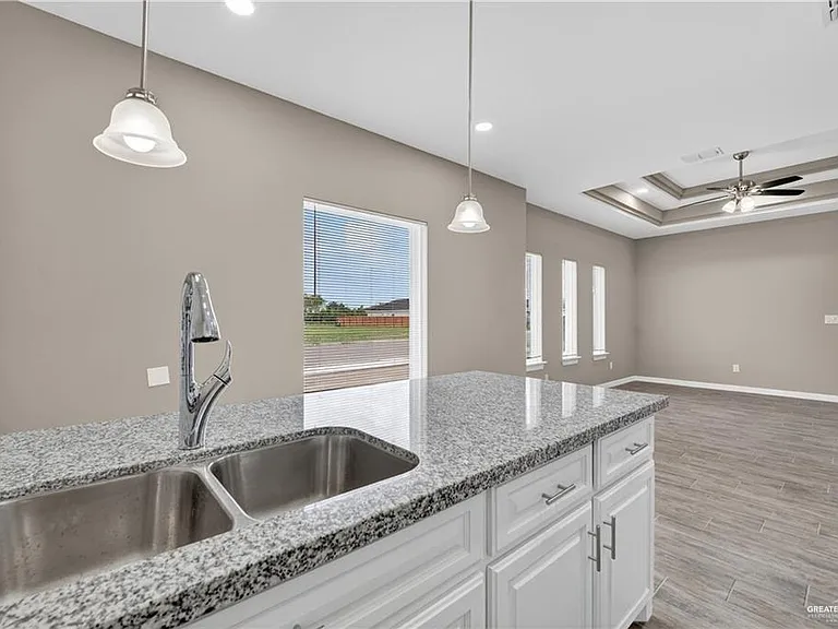 1201 Country Club Dr #1 — Photo 6